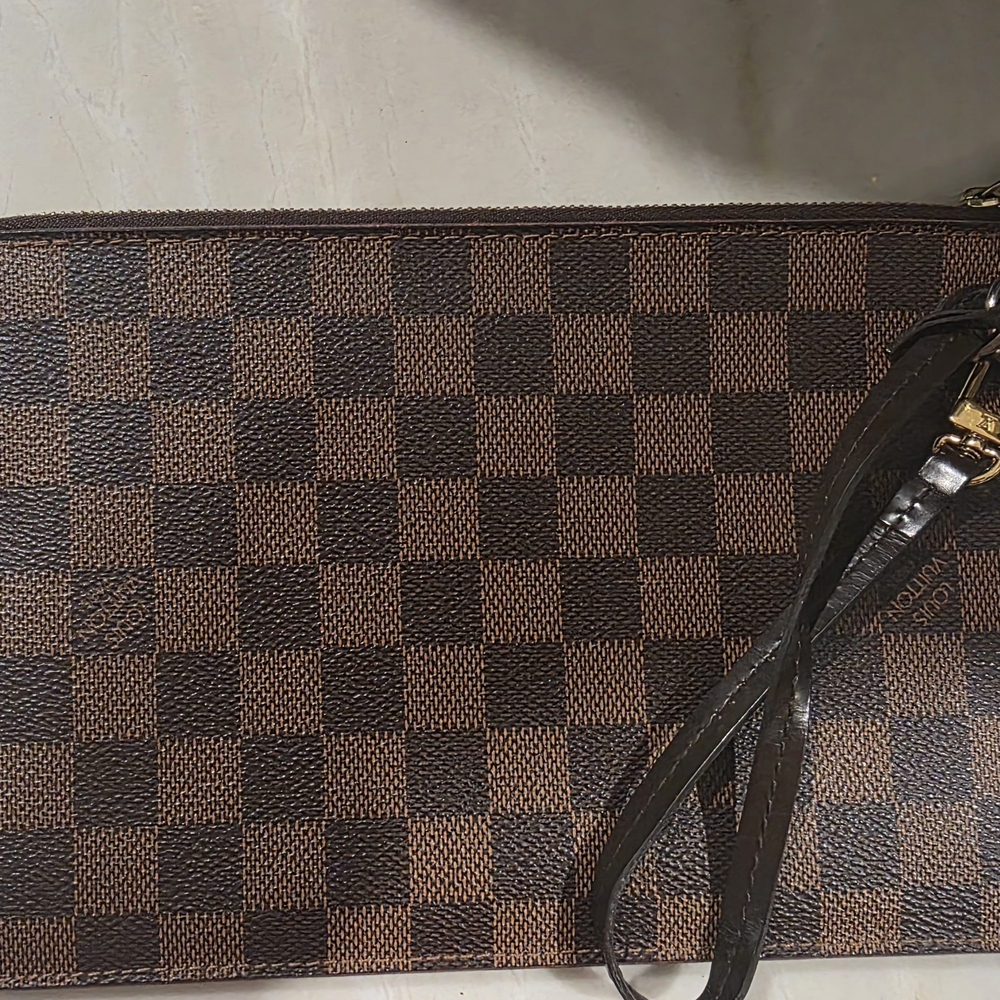 Damier Ebene Neverfull Pouch